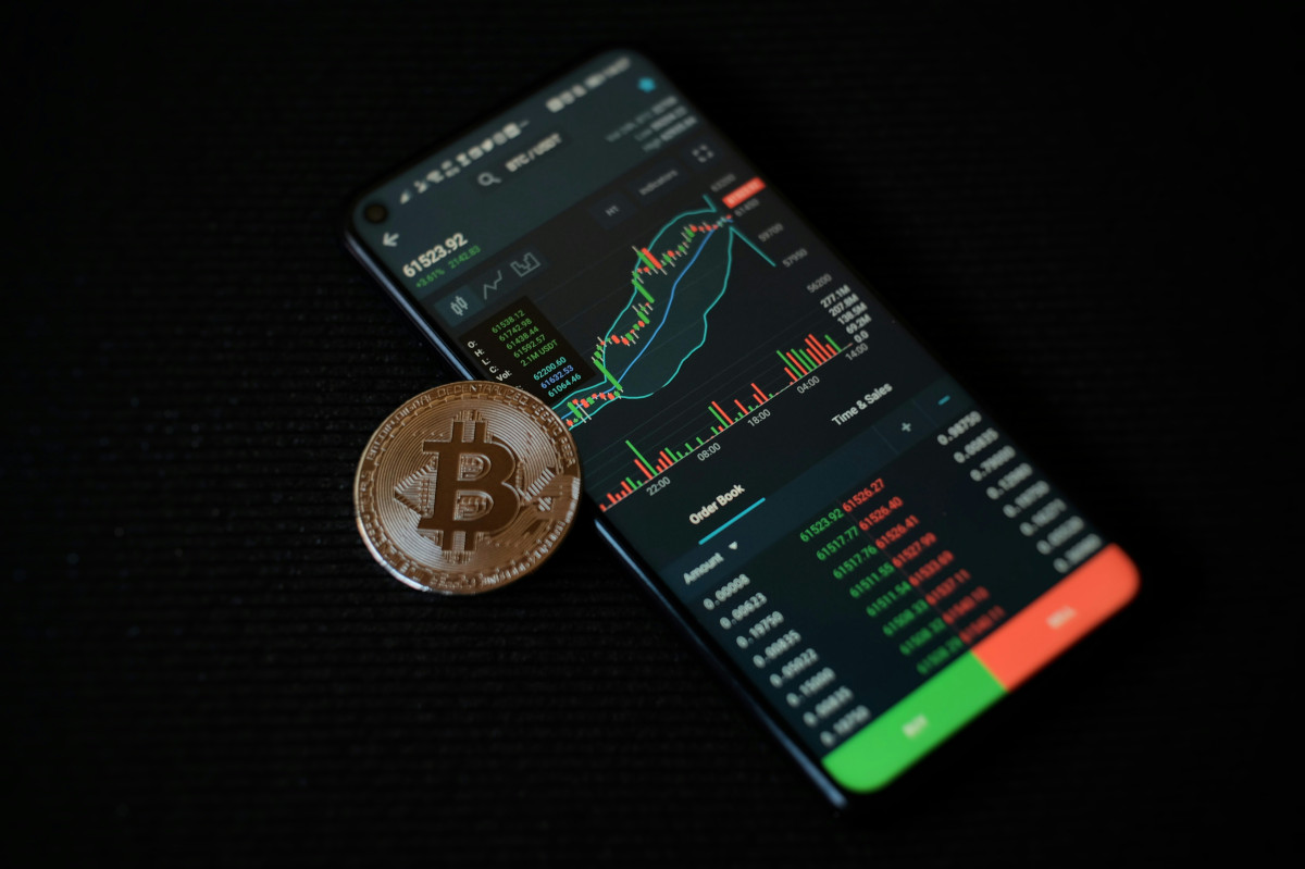 Crypto Coins for Stock Market Investors in