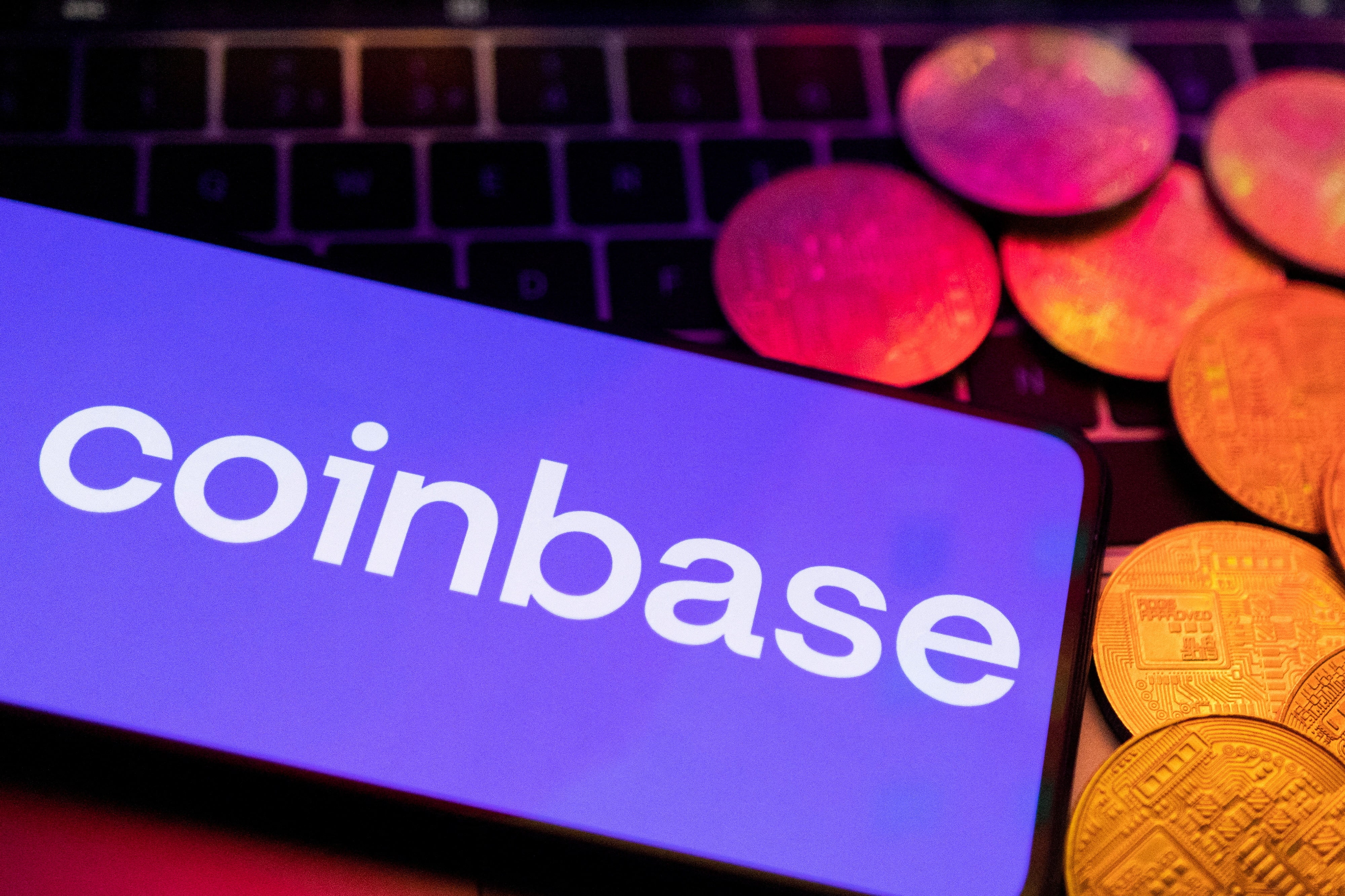 Coinbase tokenized equities trading 2025